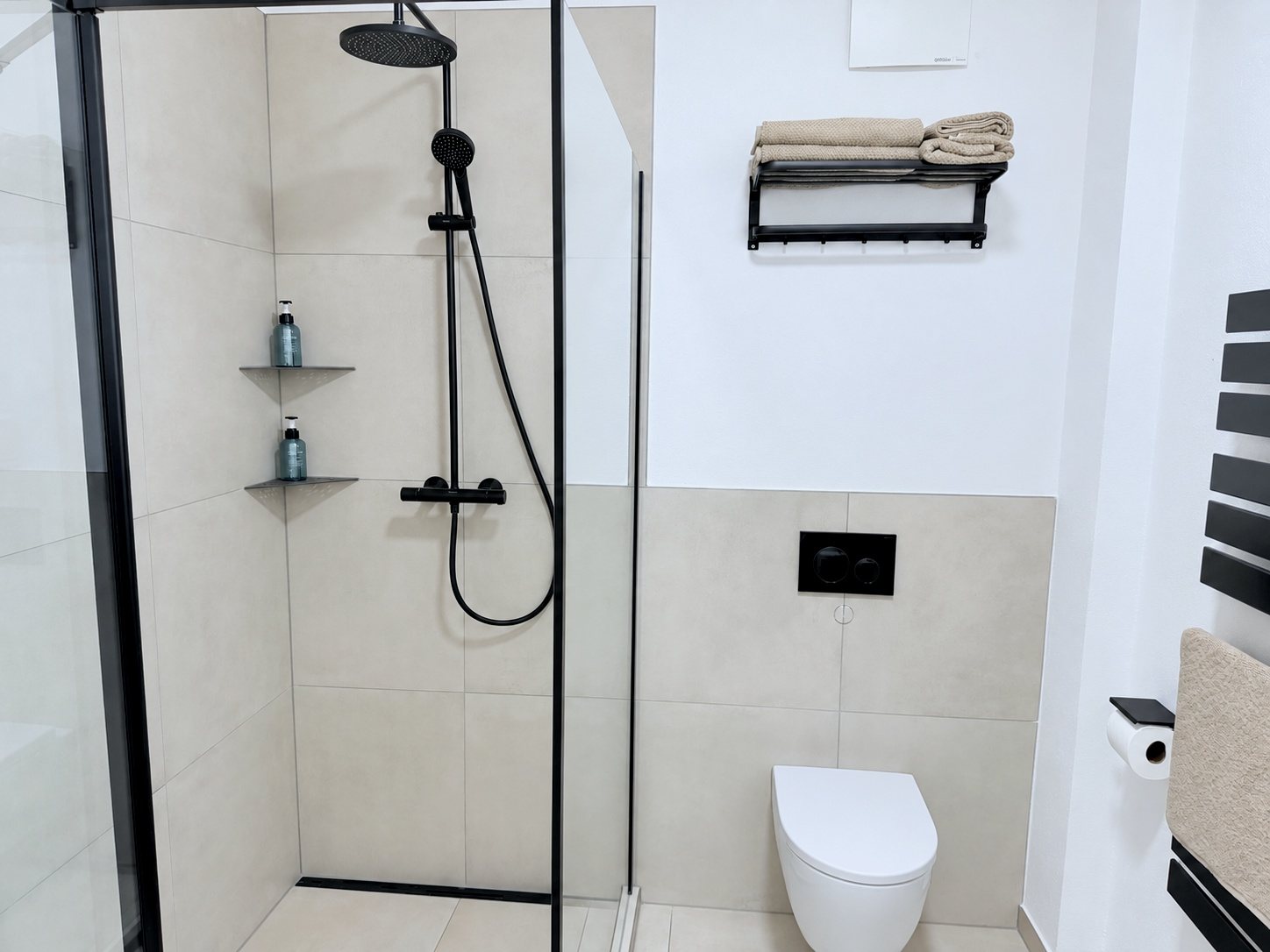 Apartment 3 Kordel – Dusche und WC
