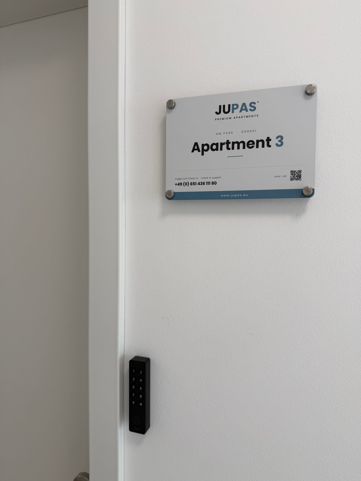 Apartmenthaus am Park · Ap. 3 – Wohnungstür