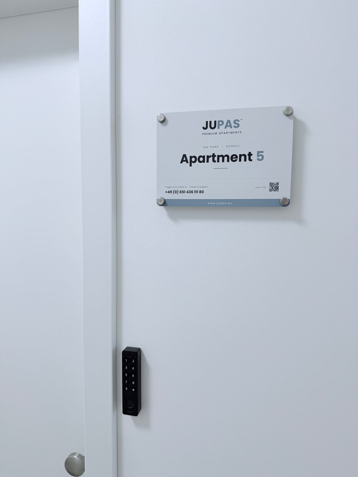 Apartmenthaus am Park · Ap. 5 – Wohnungstür