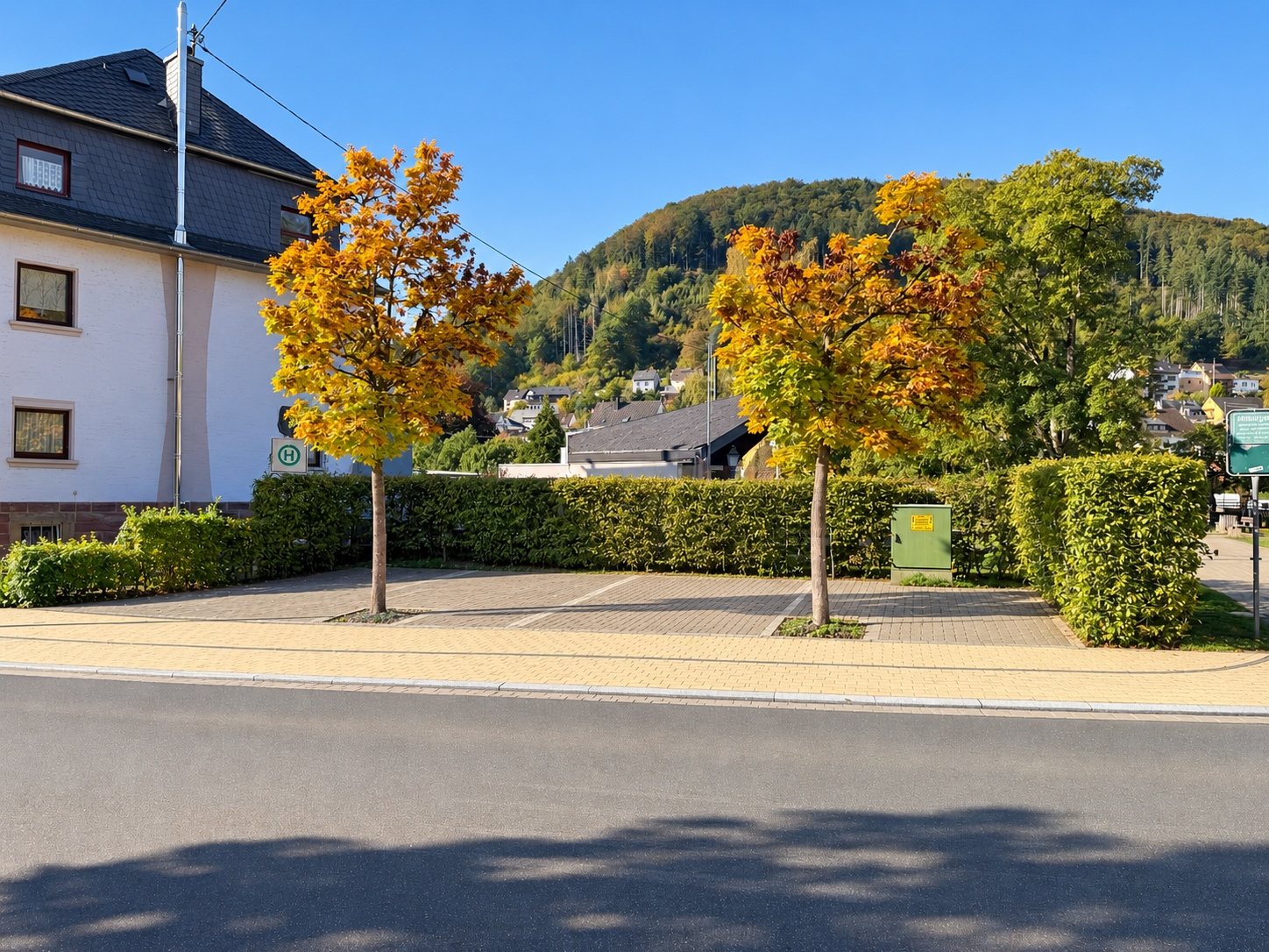 Apartment 2 Kordel – Straßenparken vor dem Haus
